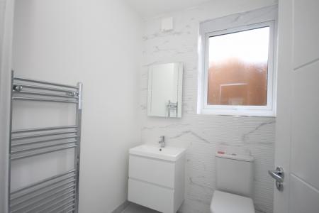 2 bedroom Flat to let in 106b Old Bedford Road, Luton, LU2