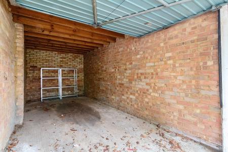 2 bedroom Flat for sale in Arborfield Close, Slough, SL1