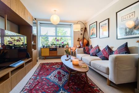 2 bedroom Flat for sale in Blind Lane, Bourne End, SL8