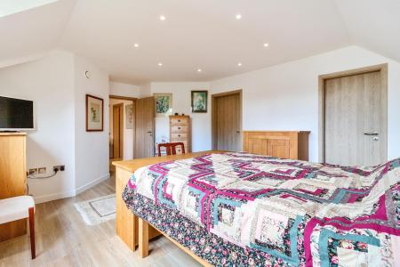 5 bedroom Detached house for sale in Chinnor Road, Bledlow Ridge, HP14