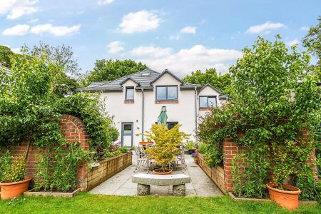 5 bedroom Detached house for sale in Chinnor Road, Bledlow Ridge, HP14