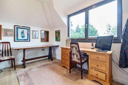 5 bedroom Detached house for sale in Chinnor Road, Bledlow Ridge, HP14