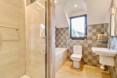 5 bedroom Detached house for sale in Chinnor Road, Bledlow Ridge, HP14