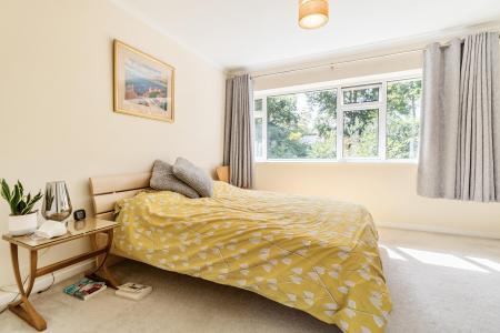 2 bedroom Maisonette for sale in Gringer Hill, Maidenhead, SL6