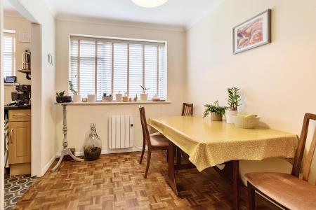 2 bedroom Maisonette for sale in Gringer Hill, Maidenhead, SL6