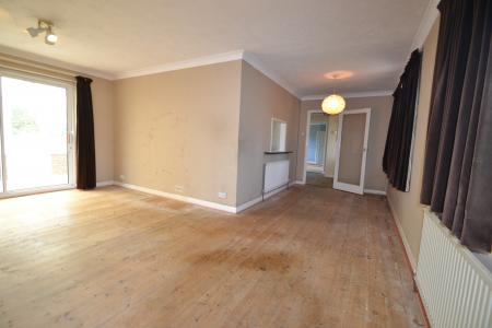 2 bedroom Bungalow for sale in Park Street, Princes Risborough, HP27