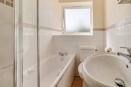 2 bedroom Flat for sale in North Road, Maidenhead, SL6