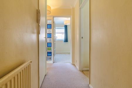 2 bedroom Flat for sale in North Road, Maidenhead, SL6