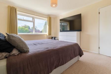 2 bedroom Flat for sale in North Road, Maidenhead, SL6