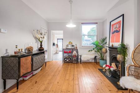 2 bedroom Semi-detached house for sale in Penyston Road, Maidenhead, SL6