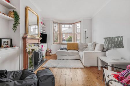 2 bedroom Semi-detached house for sale in Penyston Road, Maidenhead, SL6