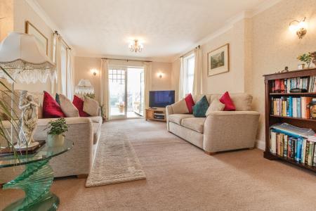 3 bedroom Bungalow for sale in Pinkneys Road, Maidenhead, SL6