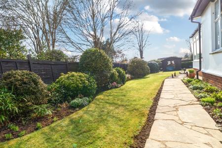 3 bedroom Bungalow for sale in Pinkneys Road, Maidenhead, SL6