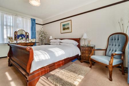 3 bedroom Bungalow for sale in Pinkneys Road, Maidenhead, SL6