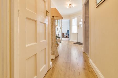 3 bedroom Bungalow for sale in Pinkneys Road, Maidenhead, SL6