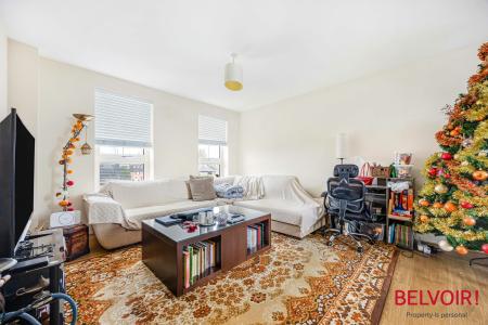 2 bedroom Flat for sale in Raven Drive, Boulters Meadow, Maidenhead, SL6