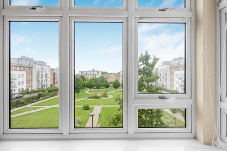 2 bedroom Flat for sale in Raven Drive, Boulters Meadow, Maidenhead, SL6