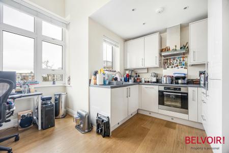 2 bedroom Flat for sale in Raven Drive, Boulters Meadow, Maidenhead, SL6