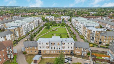 2 bedroom Flat for sale in Raven Drive, Boulters Meadow, Maidenhead, SL6