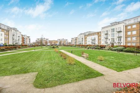 2 bedroom Flat for sale in Raven Drive, Boulters Meadow, Maidenhead, SL6