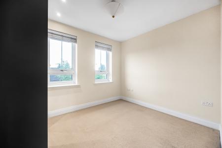 2 bedroom Flat for sale in Raven Drive, Boulters Meadow, Maidenhead, SL6
