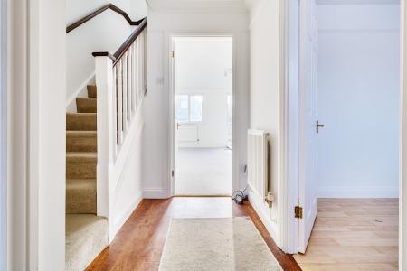 3 bedroom End of terrace house for sale in Rivets Close, Aylesbury, HP21