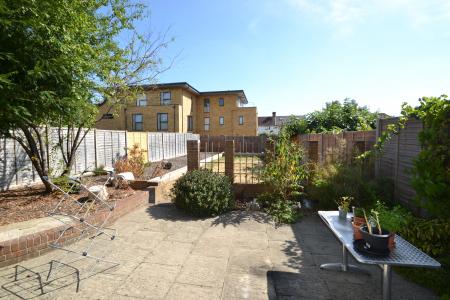 1 bedroom House share to let in School Lane, Maidenhead, SL6