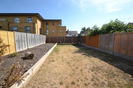 1 bedroom House share to let in School Lane, Maidenhead, SL6