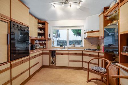 4 bedroom Detached house for sale in Little Frieth, Henley on Thames, Frieth, RG9