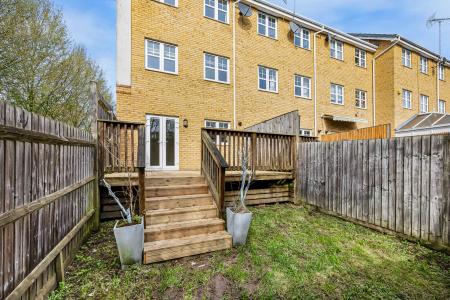 4 bedroom Town house for sale in Kingsquater, Maidenhead, SL6