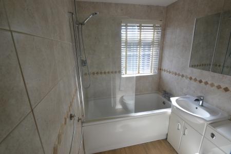 2 bedroom Semi-detached house to let in Lillibrooke Crescent, Maidenhead, SL6