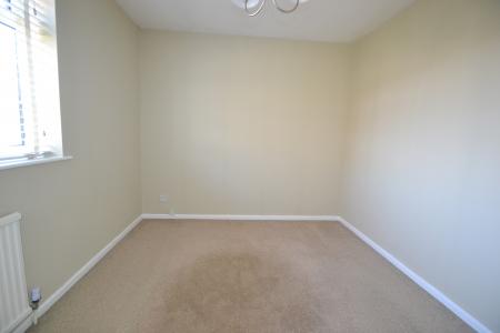 2 bedroom Semi-detached house to let in Lillibrooke Crescent, Maidenhead, SL6