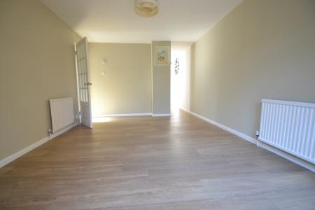 2 bedroom Semi-detached house to let in Lillibrooke Crescent, Maidenhead, SL6
