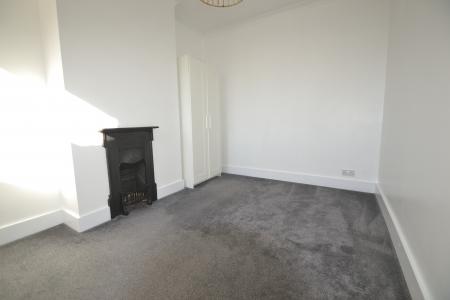 2 bedroom Terraced House to let in Penyston Road, Maidenhead, SL6