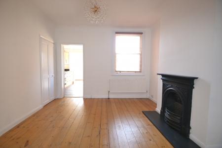 2 bedroom Terraced House to let in Penyston Road, Maidenhead, SL6