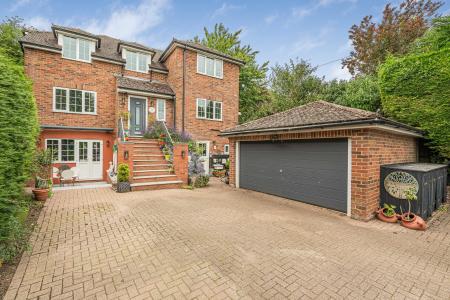5 bedroom Detached house for sale in Haw Lane, Bledlow Ridge, HP14