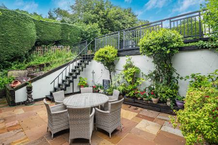 5 bedroom Detached house for sale in Haw Lane, Bledlow Ridge, HP14