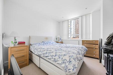1 bedroom Flat for sale in York Road, Maidenhead, SL6