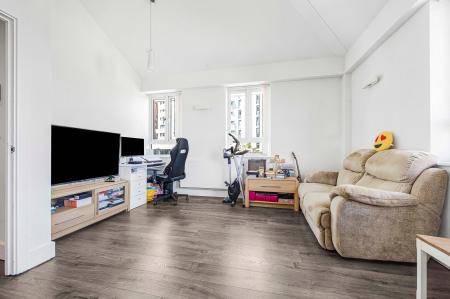 1 bedroom Flat for sale in York Road, Maidenhead, SL6