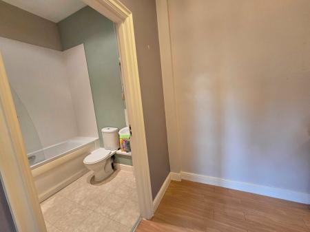 1 bedroom Flat to let in Bury Old Road, Prestwich, M25