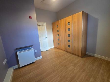 1 bedroom Flat to let in Bury Old Road, Prestwich, M25