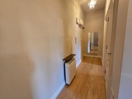 1 bedroom Flat to let in Bury Old Road, Prestwich, M25
