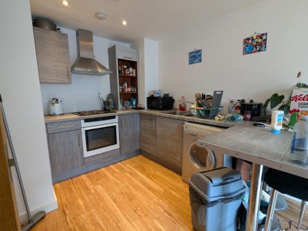 2 bedroom Flat for sale in 19 Sharp Street