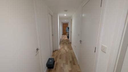 2 bedroom Flat for sale in W3, Whitworth Street West