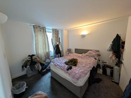 2 bedroom Flat for sale in W3, Whitworth Street West