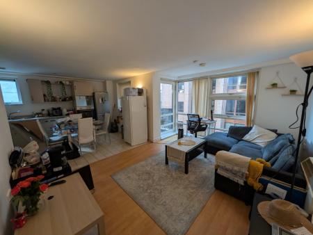 2 bedroom Flat for sale in W3, Whitworth Street West