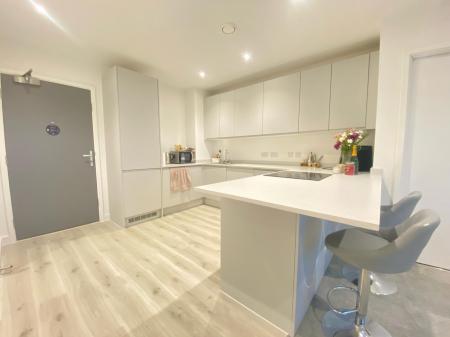 Wharf End, Salford, M17