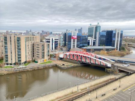 2 bedroom Apartment for sale in Wharf End, Salford, M17