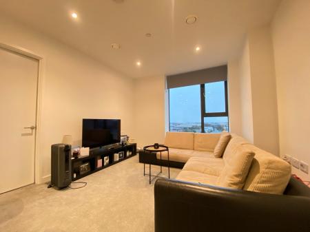 2 bedroom Apartment for sale in Wharf End, Salford, M17