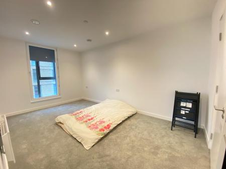 2 bedroom Apartment for sale in Wharf End, Salford, M17